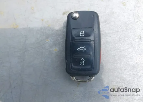 2018 Volkswagen Passat 2.0T Se z USA, uszkodzony, nr VIN 1VWBA7A31JC039300